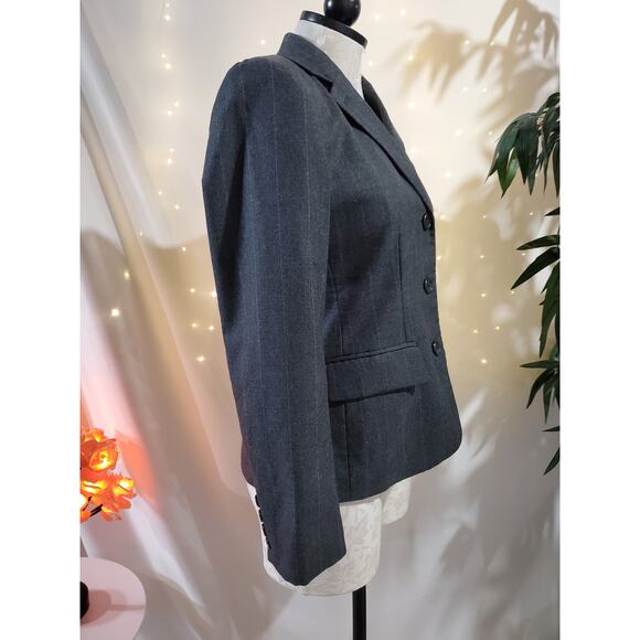 Lauren Ralph Lauren Vintage 90s Pinstripe Wool Gray Blazer Jacket Womens Size 4P - Picture 3 of 13